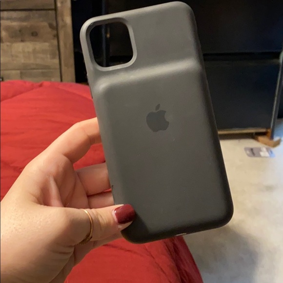 Apple Accessories - iPhone 11 Pro Max apple charging case